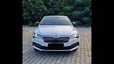 Used Skoda Superb Sportline AT in Delhi