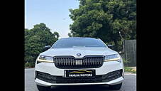 Used Skoda Superb Sportline AT in Delhi