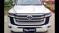Second Hand Toyota Land Cruiser ZX Diesel in Delhi