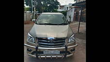 Used Toyota Innova 2.5 VX 8 STR BS-III in Hyderabad