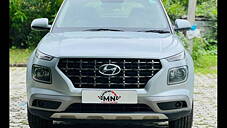 Used Hyundai Venue SX 1.4 (O) CRDi in Ahmedabad