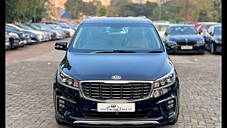 Used Kia Carnival Limousine Plus 7 STR in Mumbai