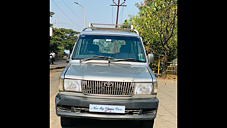 Second Hand Toyota Qualis FS F5 in Pune