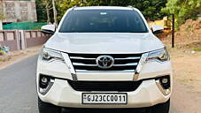 Used Toyota Fortuner 2.8 4x2 AT [2016-2020] in Vadodara