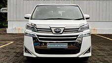 Used Toyota Vellfire Hybrid in Kalamassery