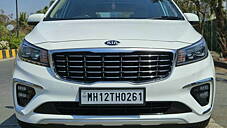 Used Kia Carnival Limousine Plus 7 STR in Mumbai