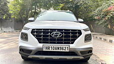 Second Hand Hyundai Venue SX (O) 1.0 Turbo iMT Dual Tone in Delhi