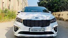 Used Kia Carnival Limousine Plus 7 STR in Delhi