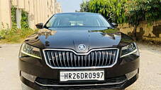 Used Skoda Superb Style TSI AT in Delhi