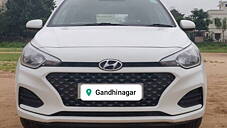 Used Hyundai Elite i20 Magna Executive 1.2 AT in Gandhinagar