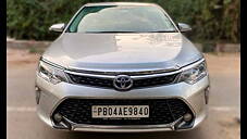 Used Toyota Camry Hybrid in Delhi