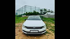 Used Volkswagen Passat Highline in Ahmedabad