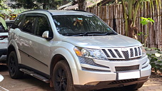 Used Mahindra XUV500 W8 in Solapur