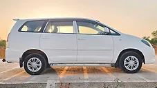 Used Toyota Innova 2.5 G2 in Ahmednagar