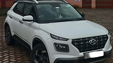 Used Hyundai Venue SX 1.5 CRDi Dual Tone in Mangalore