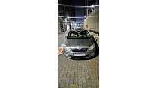 Used Skoda Rapid Ambition 1.6 MPI MT in Surat