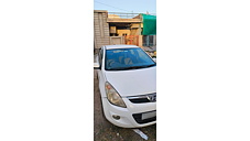 Used Hyundai i20 Asta 1.4 AT with AVN in Patiala