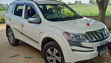 Used Mahindra XUV500 W8 in Mehsana