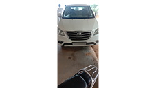 Used Toyota Innova Aero Ltd 8 STR BS IV in Sikar