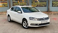 Used Volkswagen Passat Highline DSG in Pune