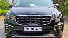 Used Kia Carnival Limousine Plus 7 STR in Mumbai