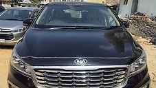 Used Kia Carnival Limousine Plus 7 STR in Delhi
