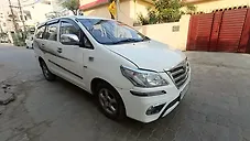 Used Toyota Innova 2.5 GX BS IV 8 STR in Lucknow