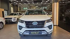 Used Toyota Fortuner 4X2 AT 2.8 Diesel in Nagpur