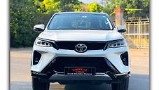 Used Toyota Fortuner Legender 2.8 4X2 AT in Delhi
