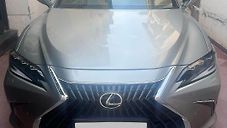 Used Lexus ES 300h Luxury in Delhi