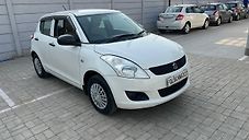 Used Maruti Suzuki Swift LXi in Delhi