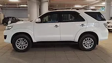 Used Toyota Fortuner 4x2 AT in Mumbai