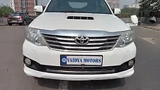 Used Toyota Fortuner 3.0 4x2 AT in Mumbai