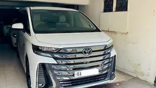 Used Toyota Vellfire VIP – Executive Lounge in Bangalore