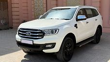 Used Ford Endeavour Titanium 2.0 4x2 AT in Gurgaon
