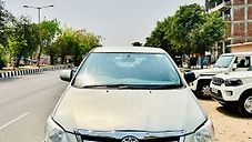 Used Toyota Innova 2.5 G 7 STR BS-IV in Lucknow