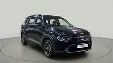 Used Kia Carens Prestige Plus 1.4 Petrol MT 7 STR in Chandigarh