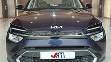 Used Kia Carens Prestige Plus 1.4 Petrol MT 7 STR in Ahmedabad