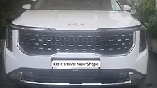 Used Kia Carnival Limousine Plus in Meerut