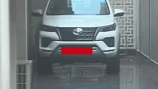 Used Toyota Fortuner 4X2 AT 2.7 Petrol in Delhi