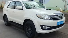 Used Toyota Fortuner 4x2 AT in Pune