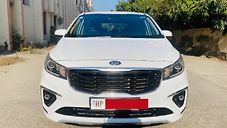 Used Kia Carnival Premium 8 STR in Delhi