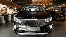 Used Kia Carnival Limousine Plus 7 STR in Delhi