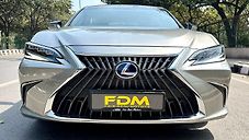 Used Lexus ES 300h Luxury in Delhi