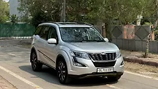 Used Mahindra XUV500 W11 AT in Delhi