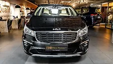 Used Kia Carnival Limousine Plus 7 STR in Delhi