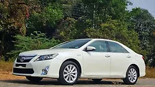 Used Toyota Camry Hybrid in Pune