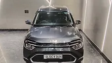 Used Kia Carens Prestige 1.5 Petrol MT 7 STR in Delhi