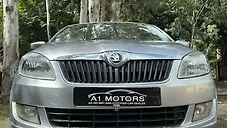 Used Skoda Rapid 1.5 TDI CR Ambition AT with Alloy Wheels in Pune