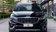Used Kia Carnival Limousine Plus 7 STR in Mumbai
